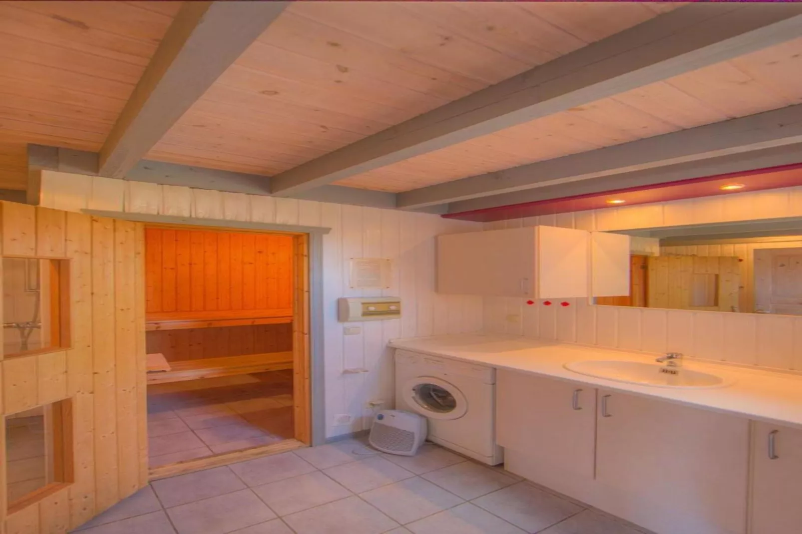 FH Wildgans Comfort mit Sauna & Kaminofen 81 qm 157-Bathroom