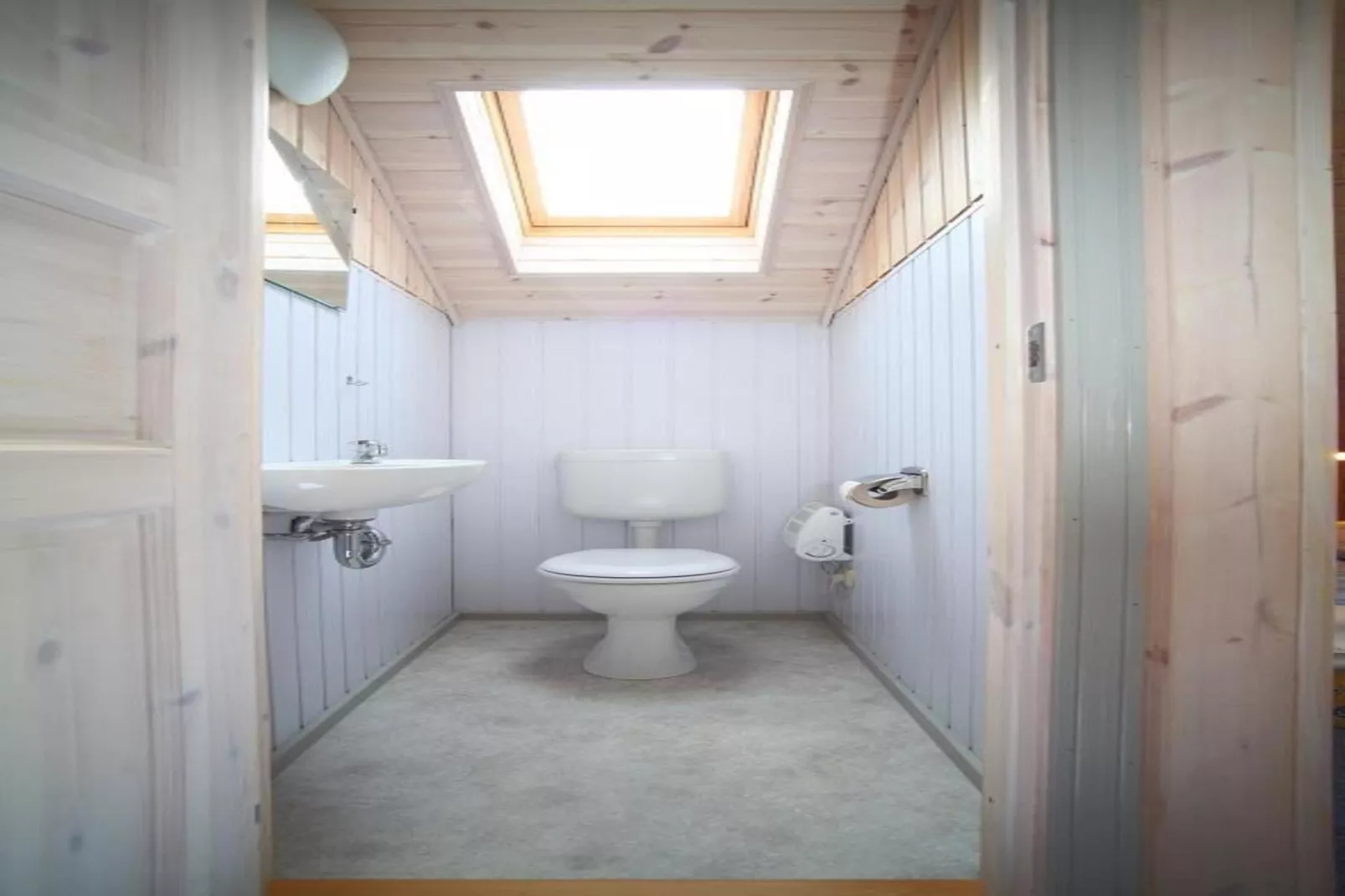 FH Wildgans Comfort Nr 181-Bathroom