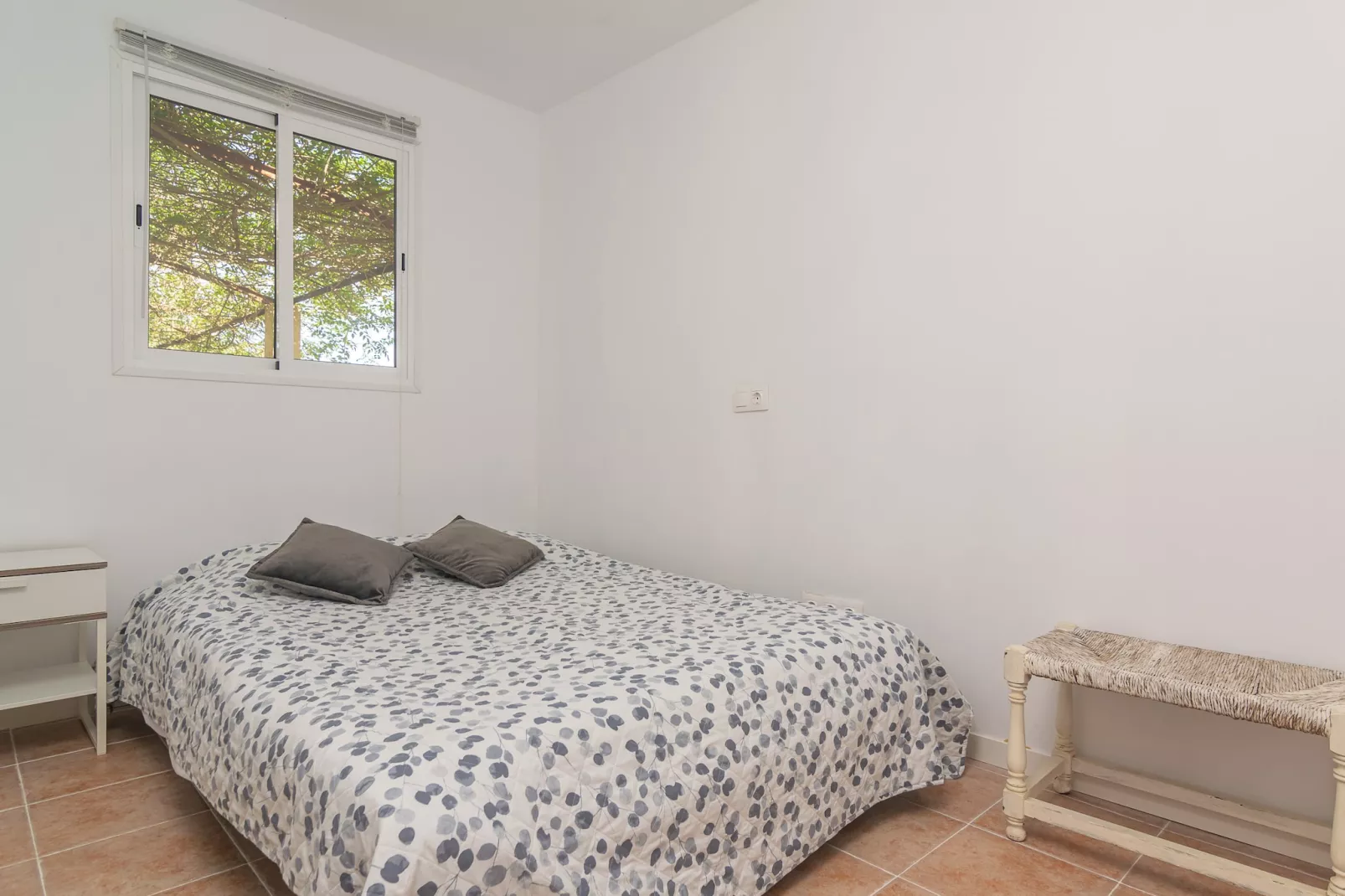 Son Blau-Bedroom