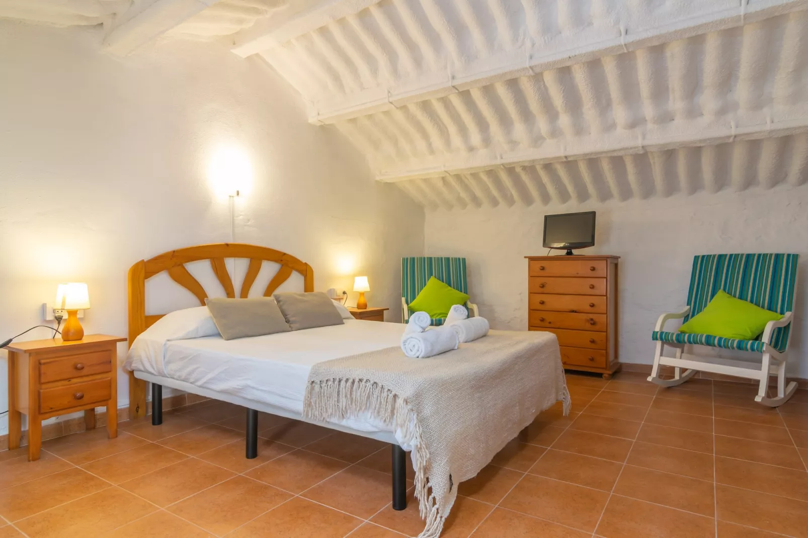 Casa Dina-Image-tags.