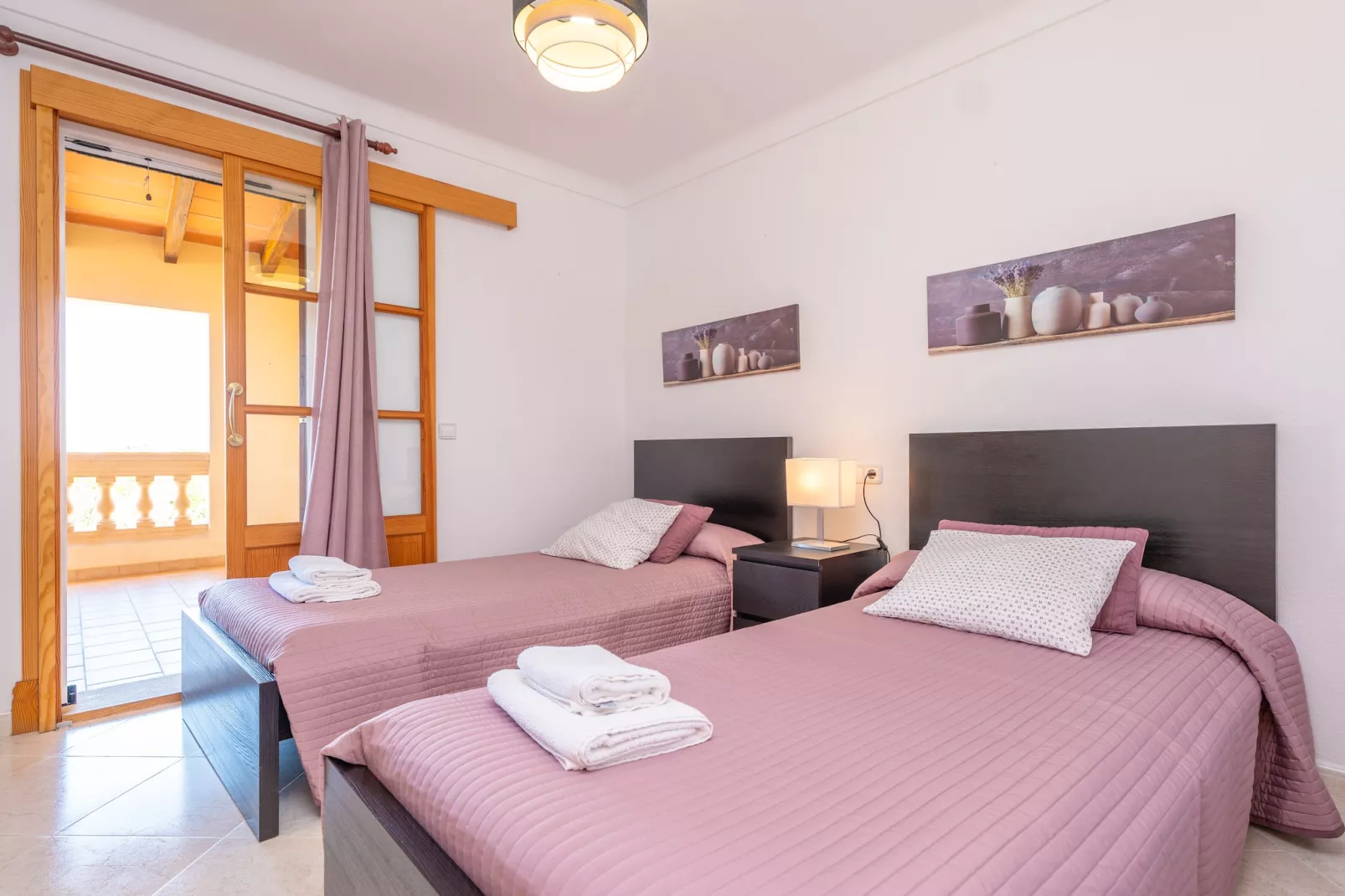 Els Xiprers-Chambre