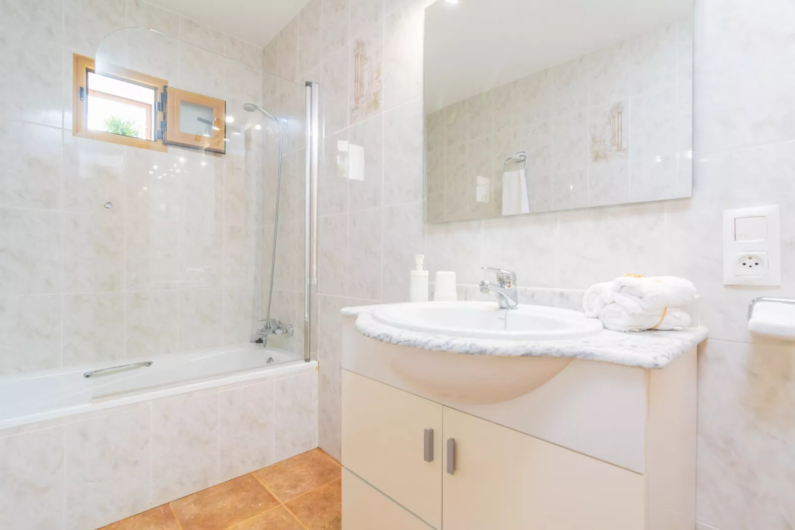 Can Grau Petit-Badezimmer