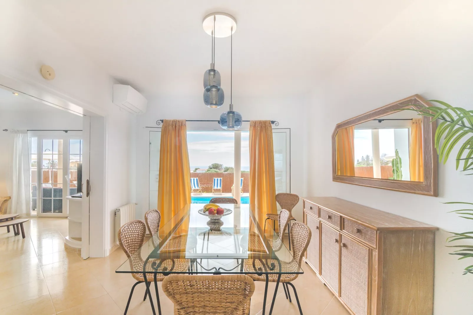 Villa Maricel-Dining room