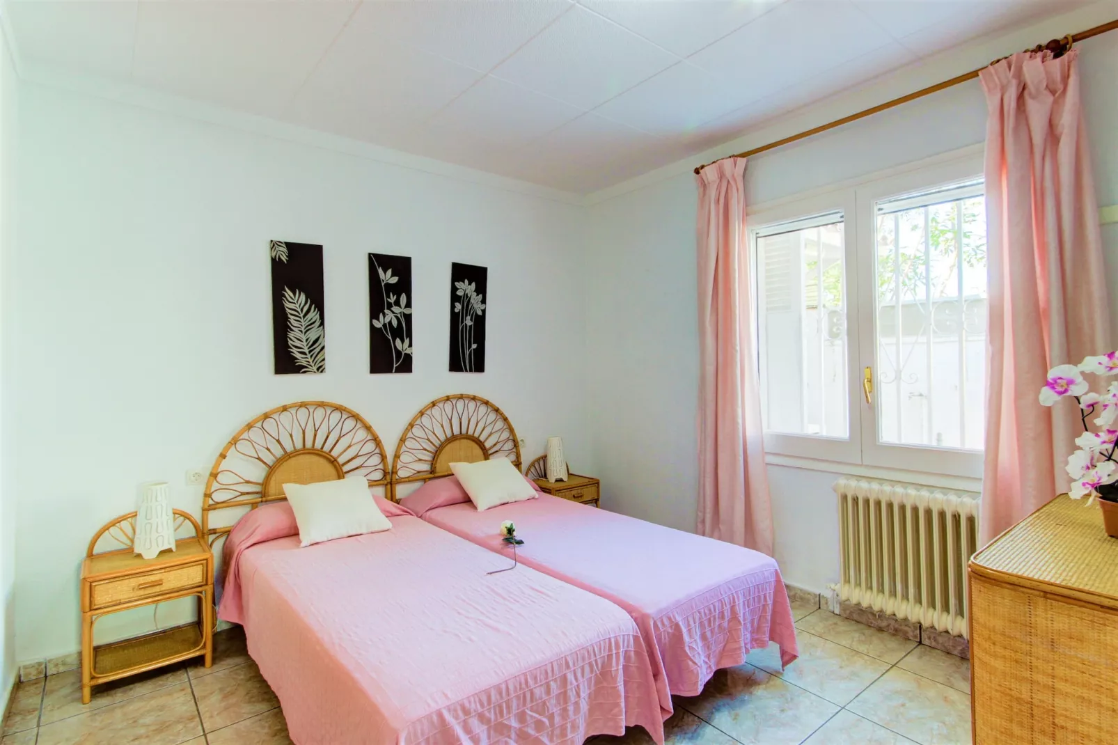 VILLA REQUESENS 139 B Empuriabrava-Bedroom