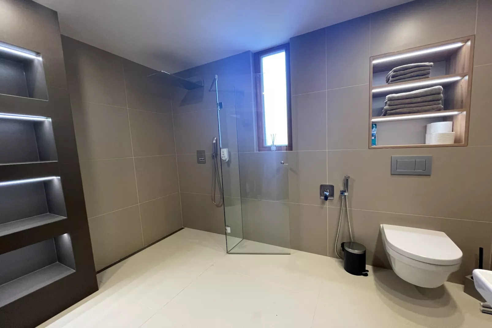 Villa Kretin VLV142-Bathroom