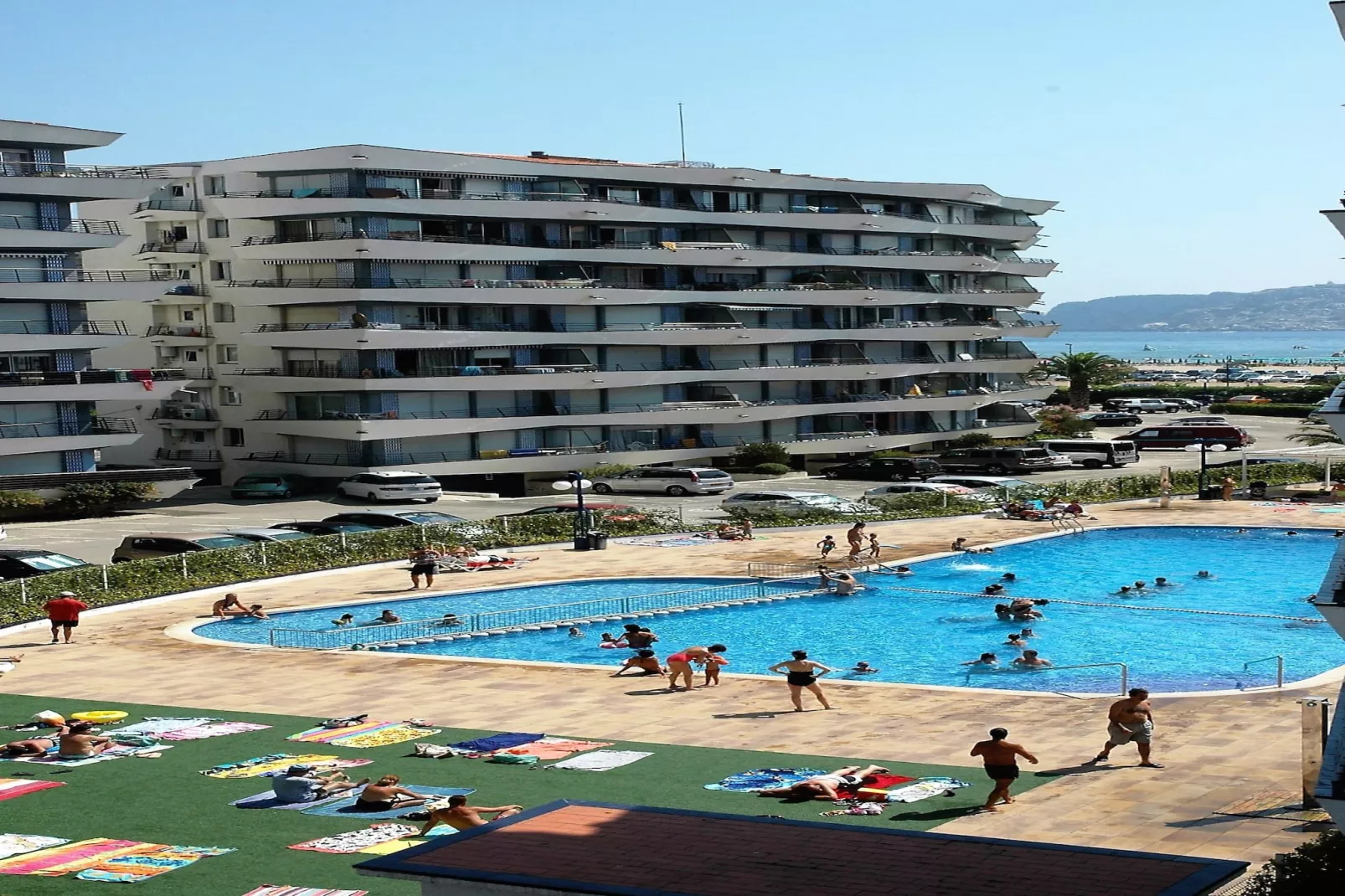 ROCAMAURA I B 4-4-Pool