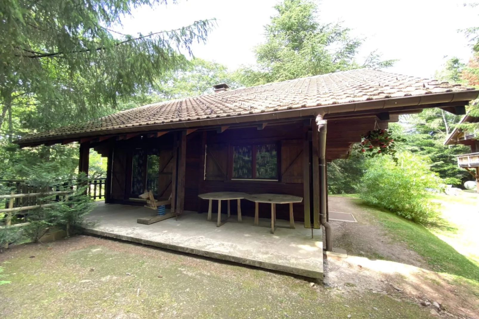 LE MONTAGNARD Chalet en bois-Outdoor