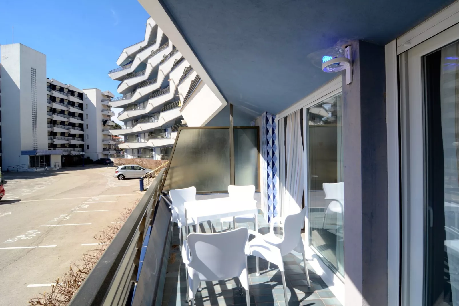 ROCAMAURA III BX-9-Terrace