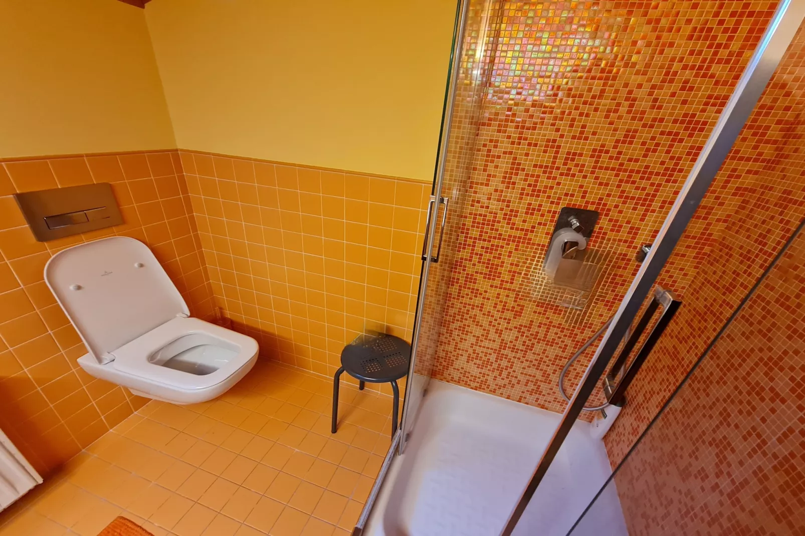 Haus Amadeus-Bathroom
