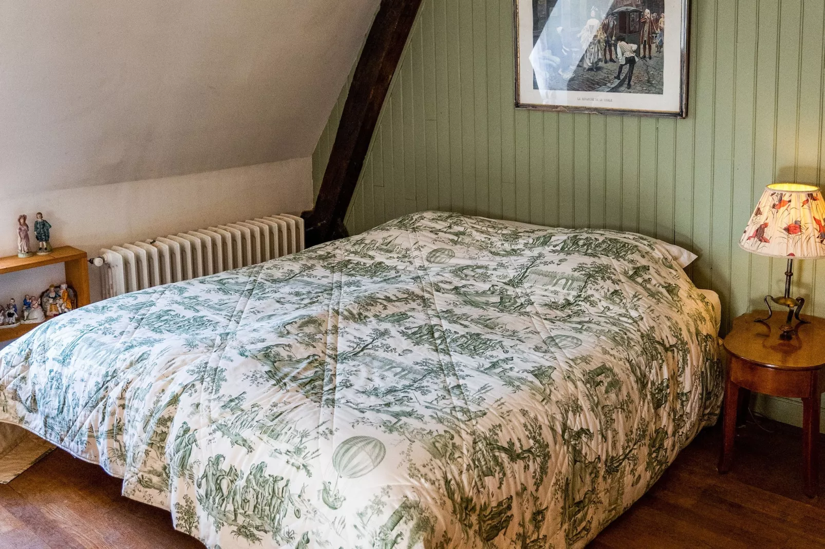 LE VIEUX CHATEAU-Schlafzimmer