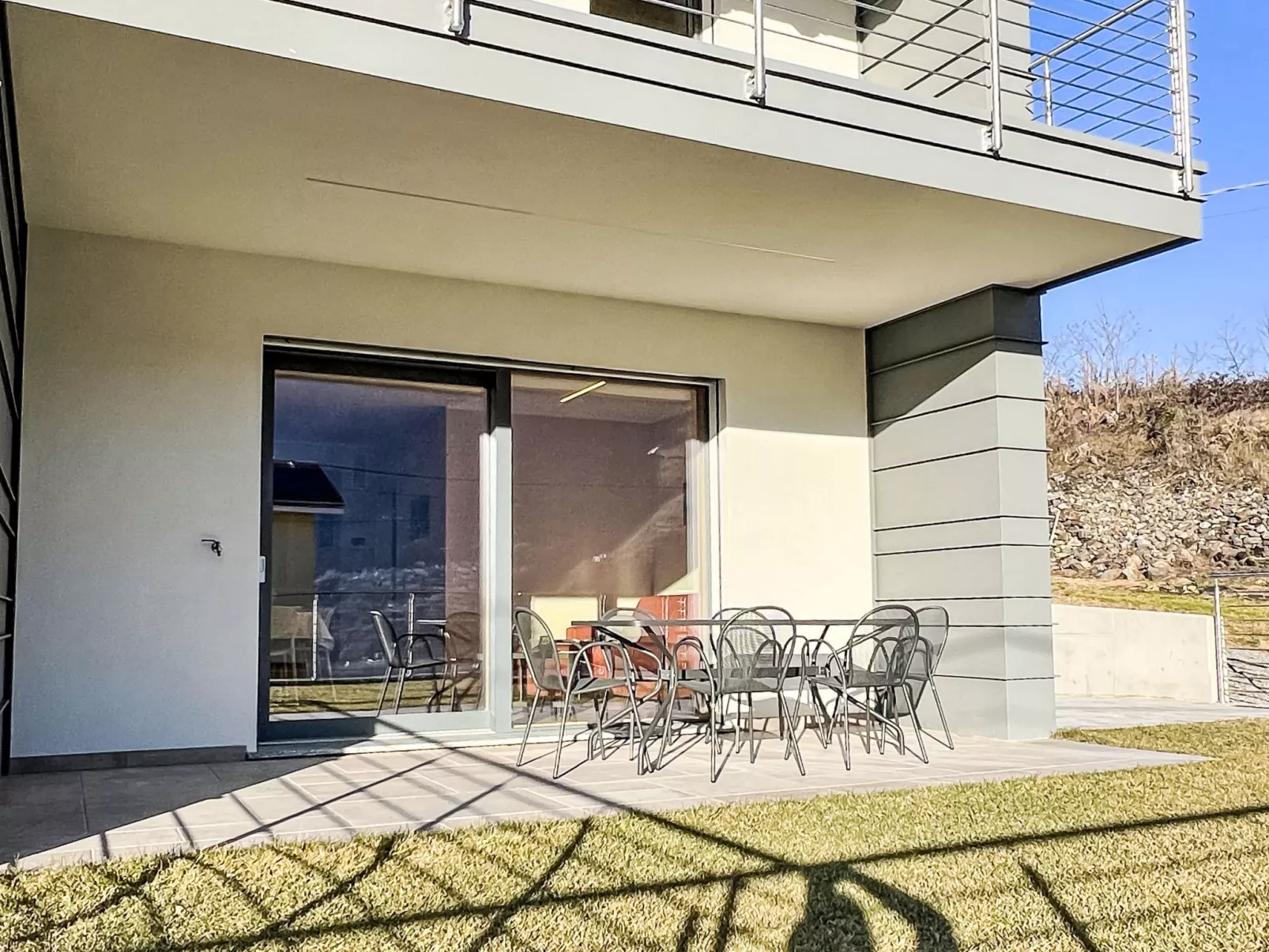 Guarnelle House 2-Outside