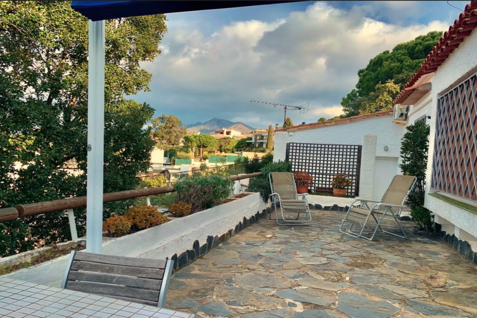 VILLA PARMENIDES Roses-Balcon-terrasse