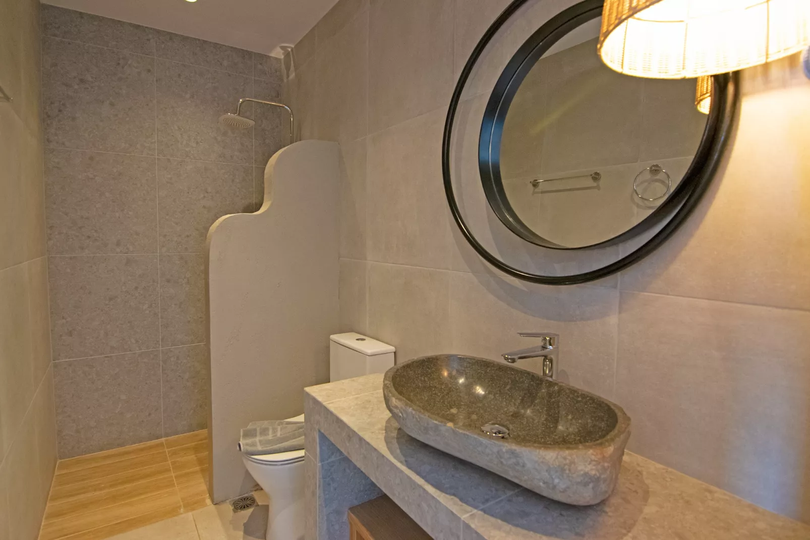 Varkotopi 7-Salle de bain