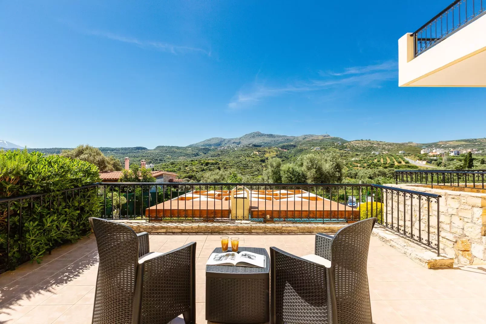 Harmony-Terrace balcony