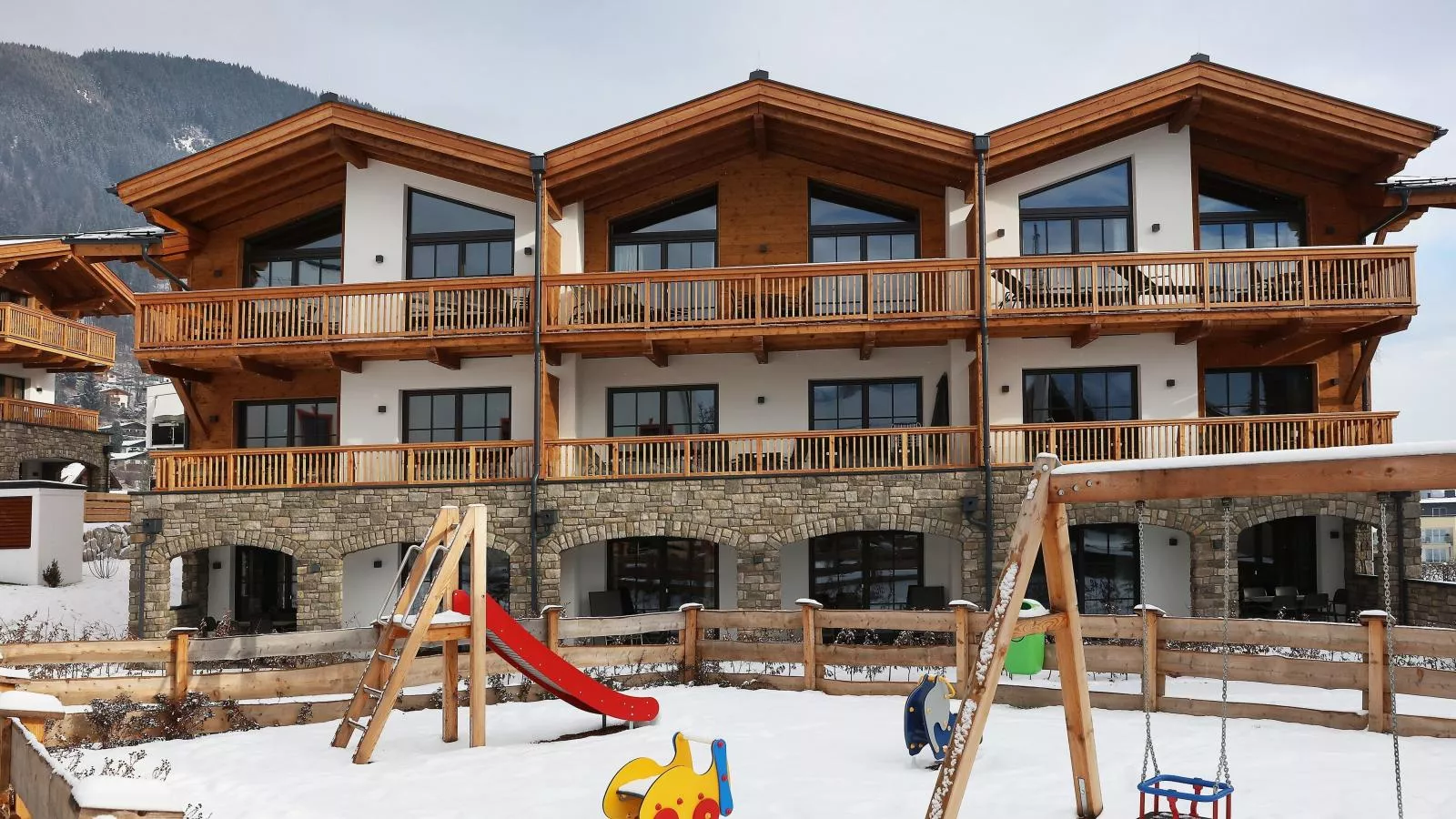 Tauern Suites Mitterwirt TOP 302-Außenbereich Winter
