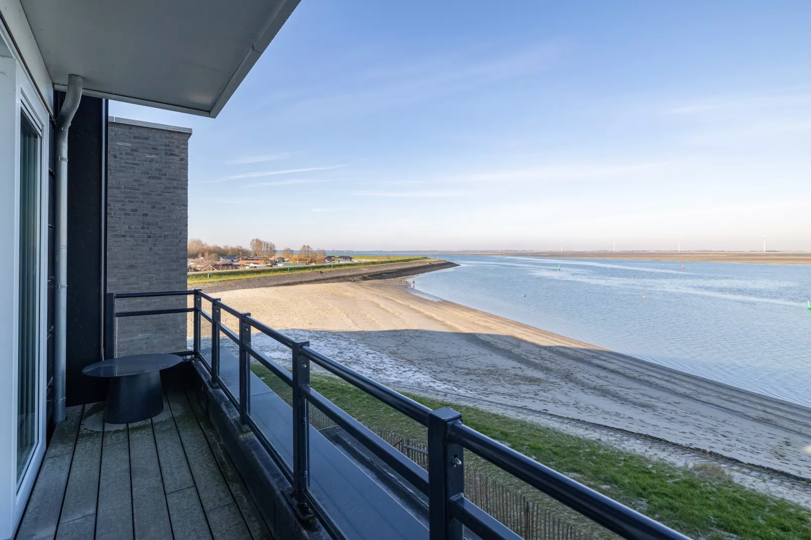 Appartement Vista Maris 'Haus am See' - Havenweg 8-30  Sint-Annaland-View summer