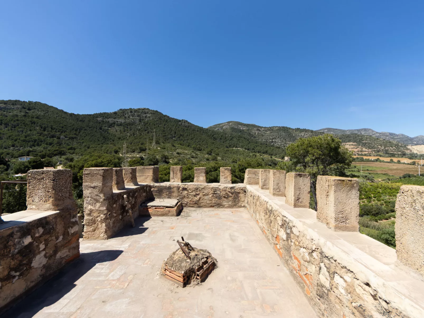 Torre Morralla-Draußen