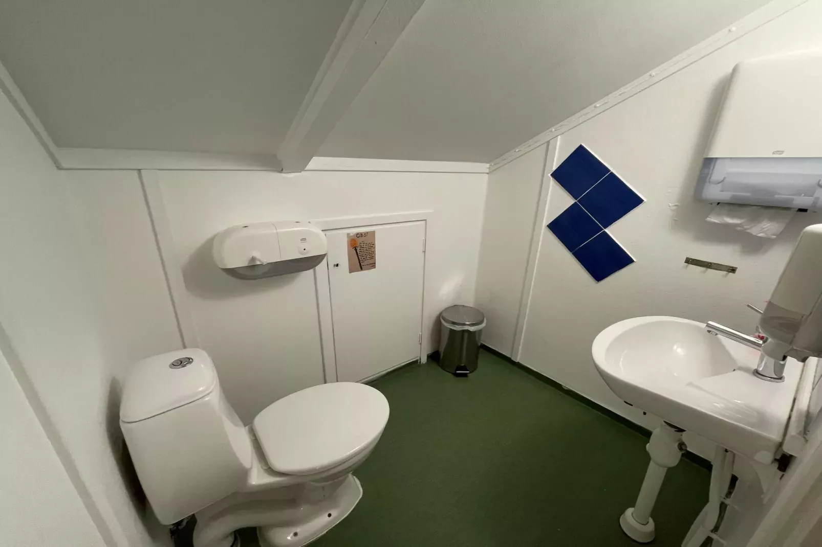 Ministugor, delad dusch & wc-Indoor