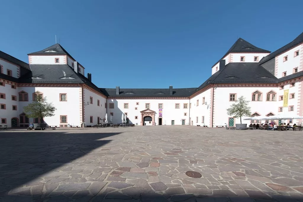 151431-Nicht getaggt