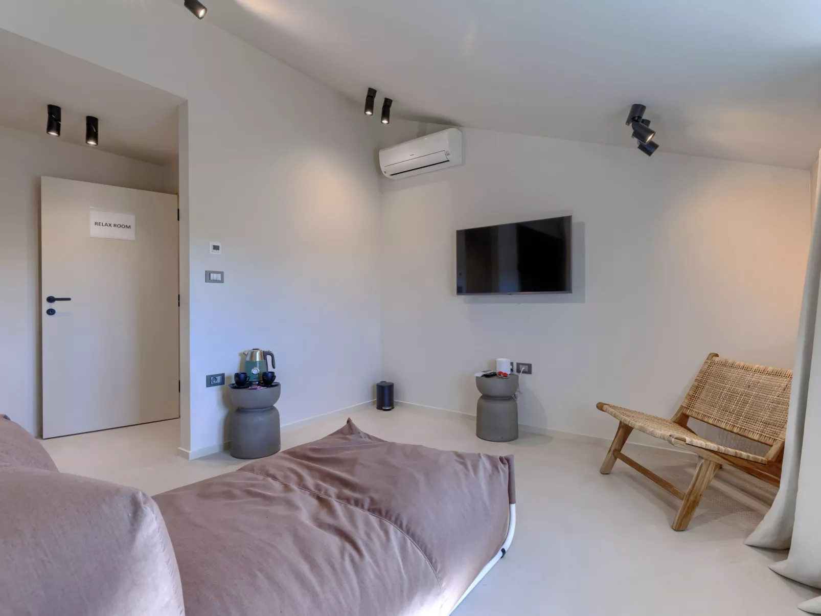 Casa Minda-Inside