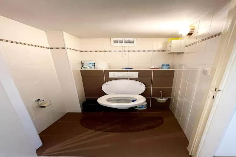 BEAULIEU 0101/ 03-Badezimmer