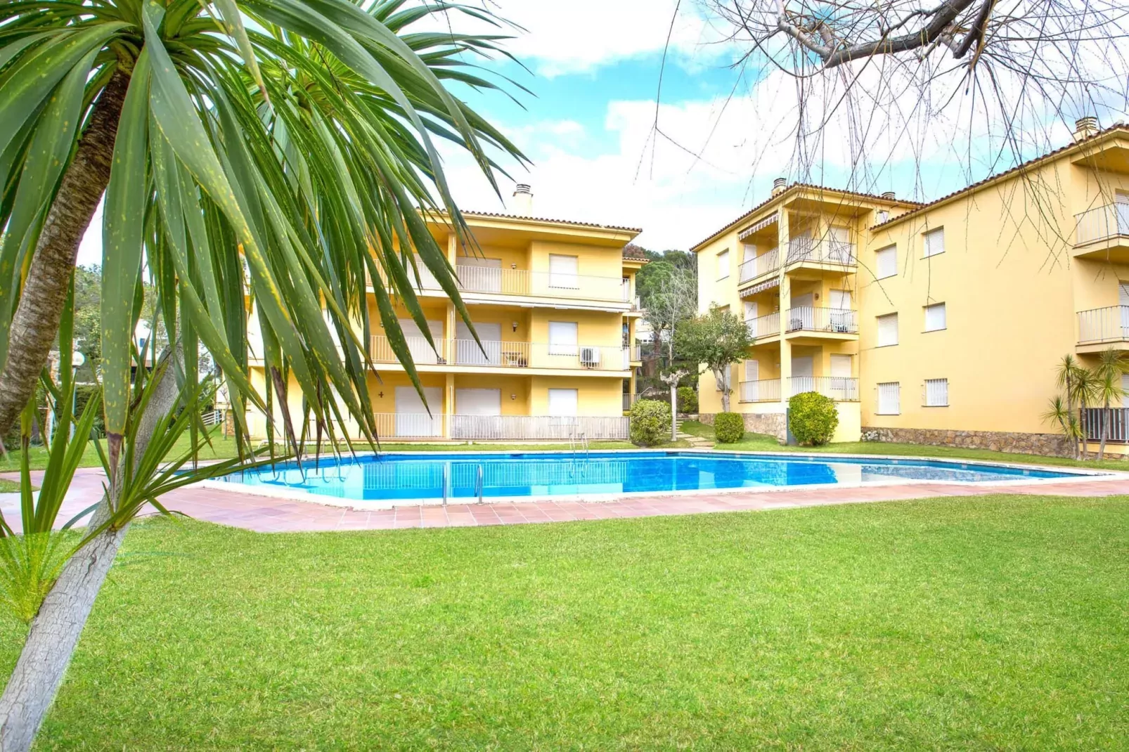 Cenit A-1-Exterior summer