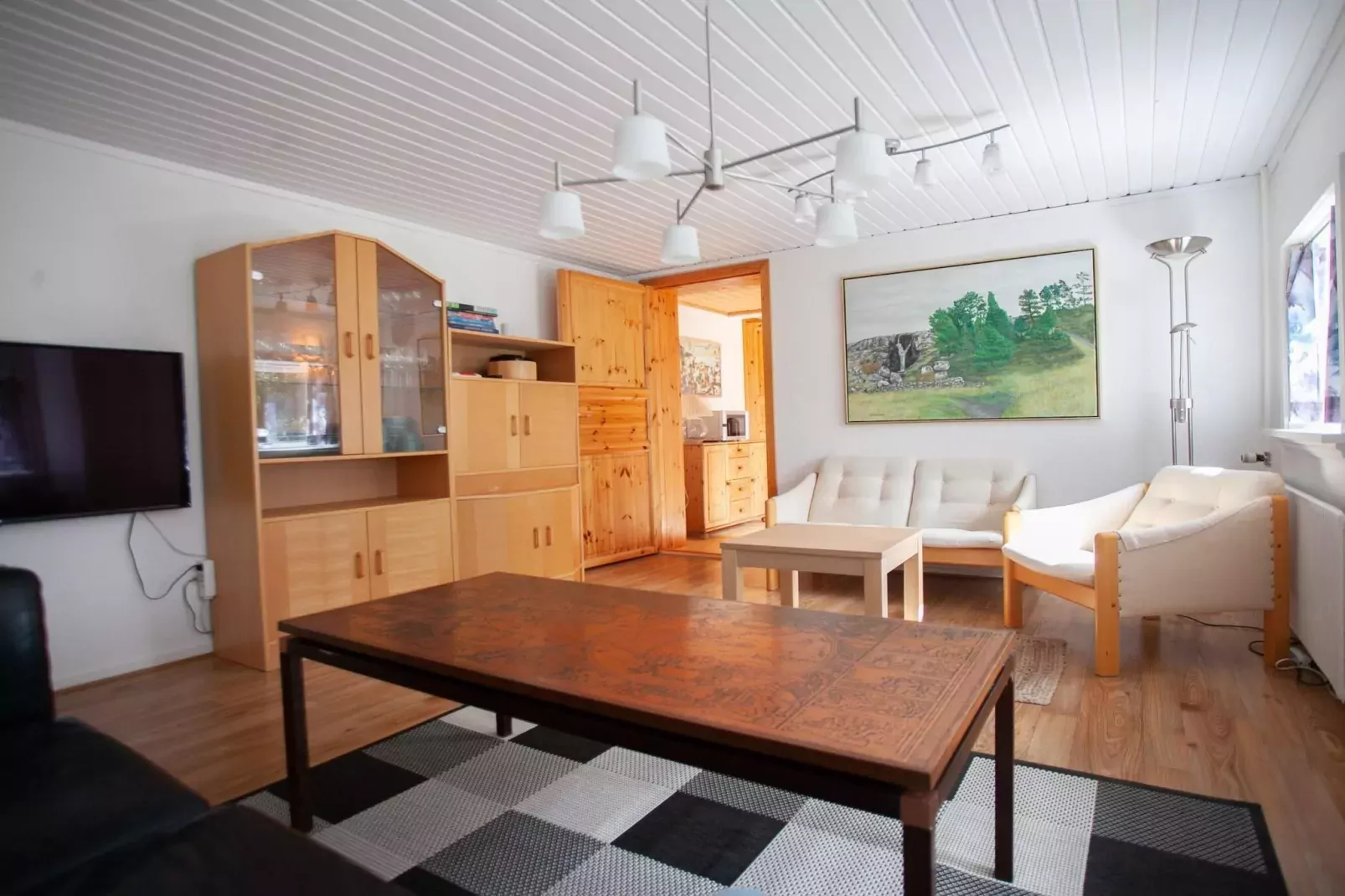 Idyllic holiday home with private garden-Indoor