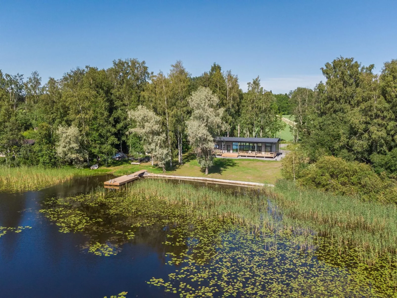 Villa aura-Outside