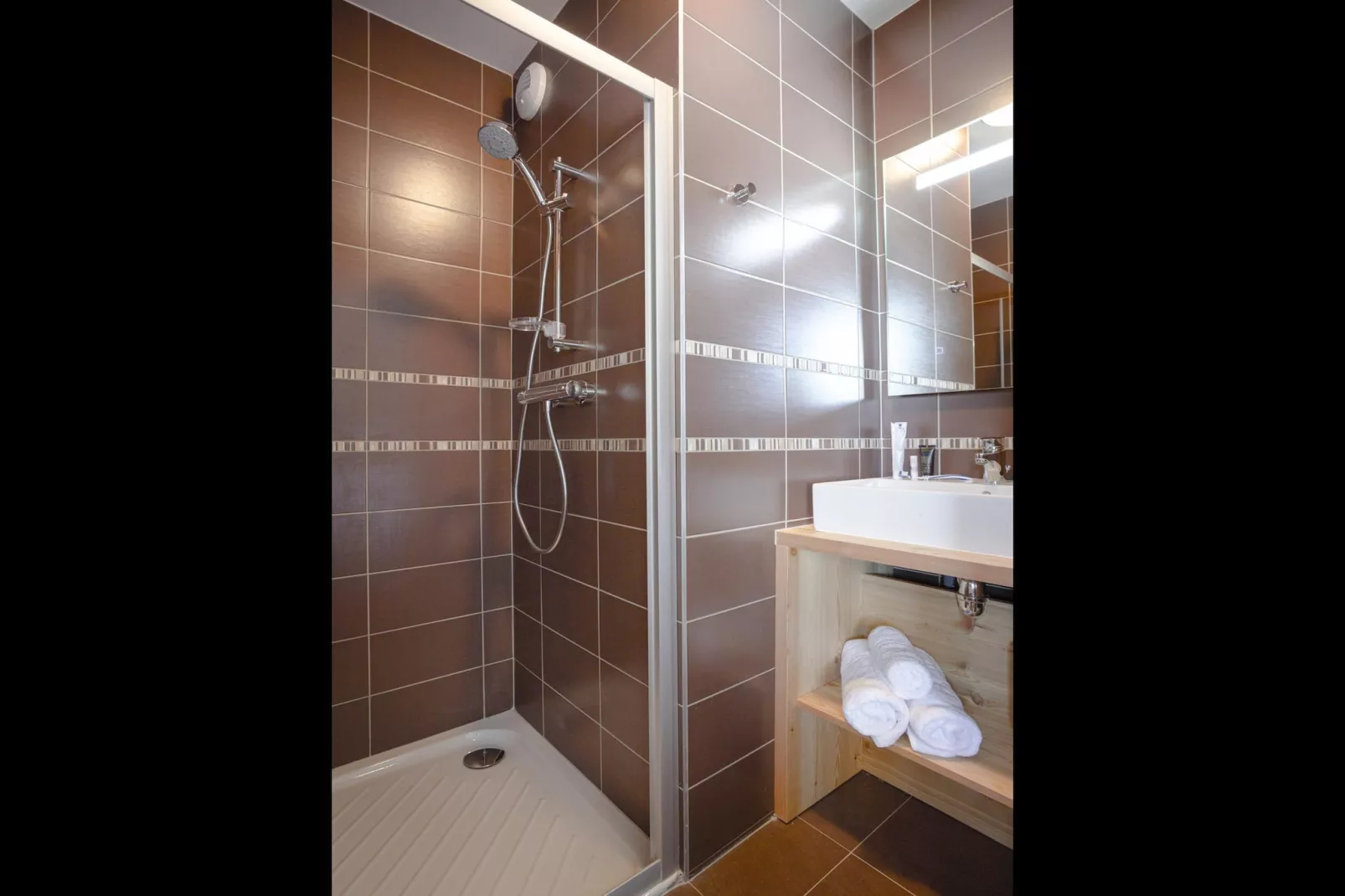 TIGNES_8PM-Bathroom