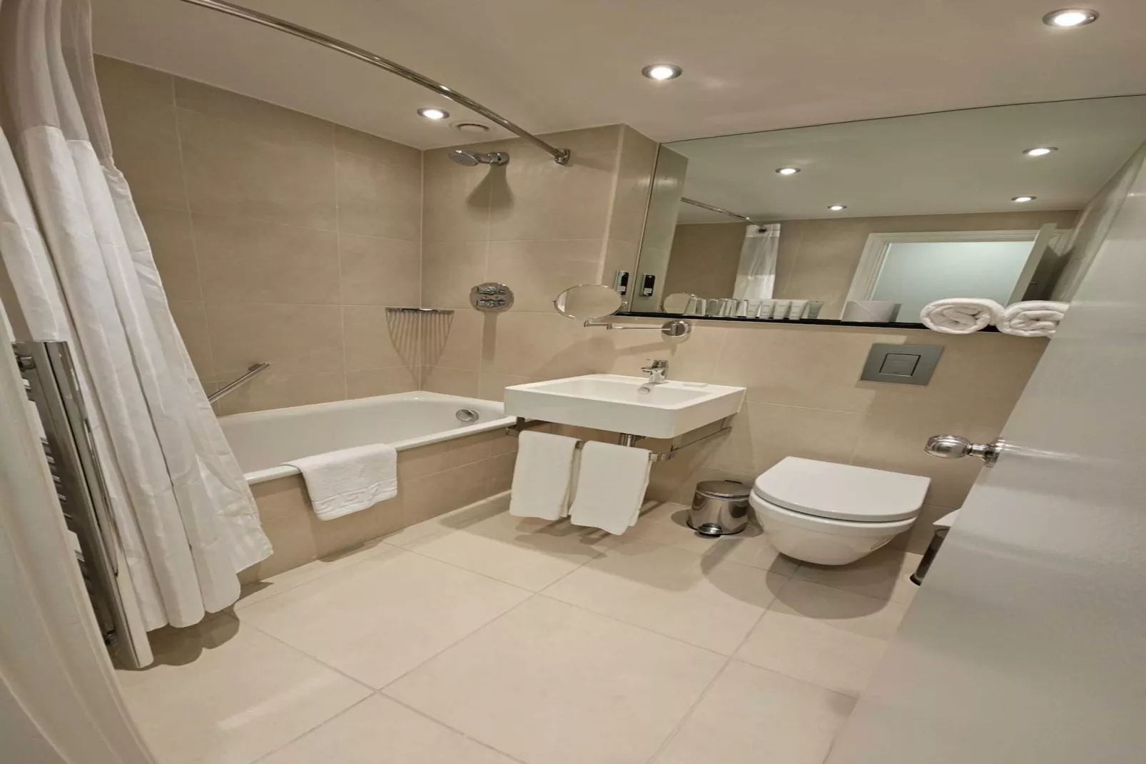 Palms Sta Double-Bedroom