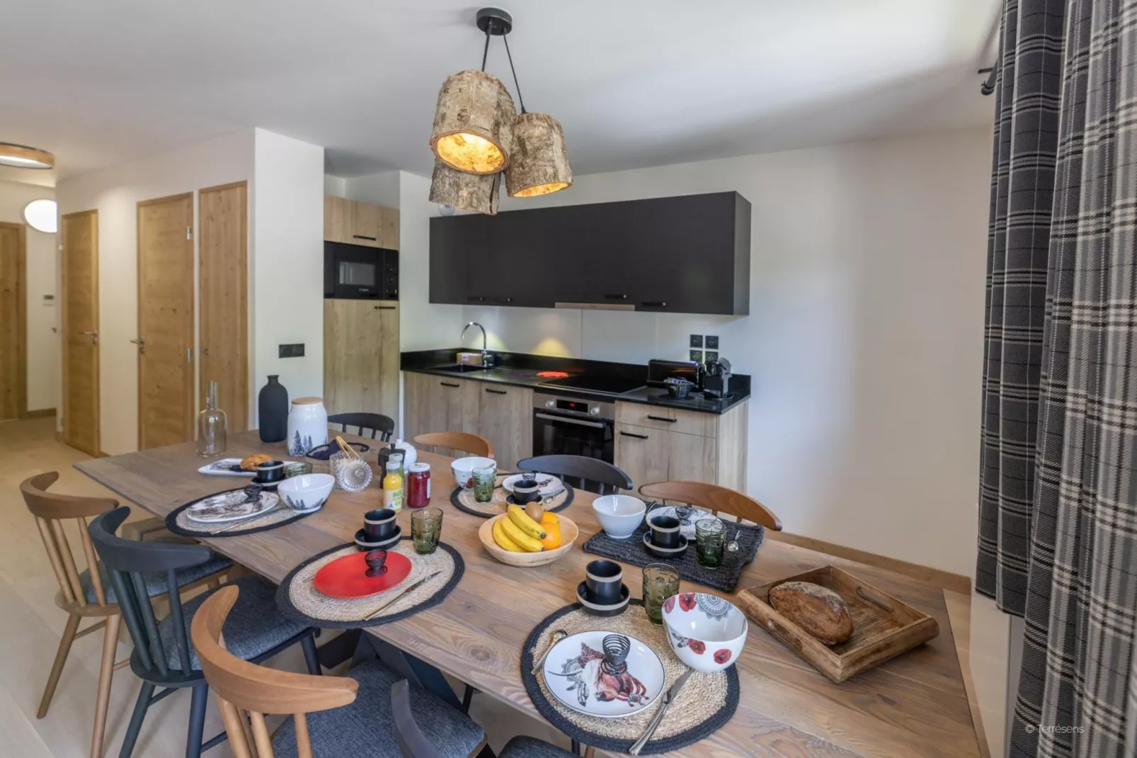 SERRE CHEVALIER Le Cristal Lodge-A40S-Kitchen