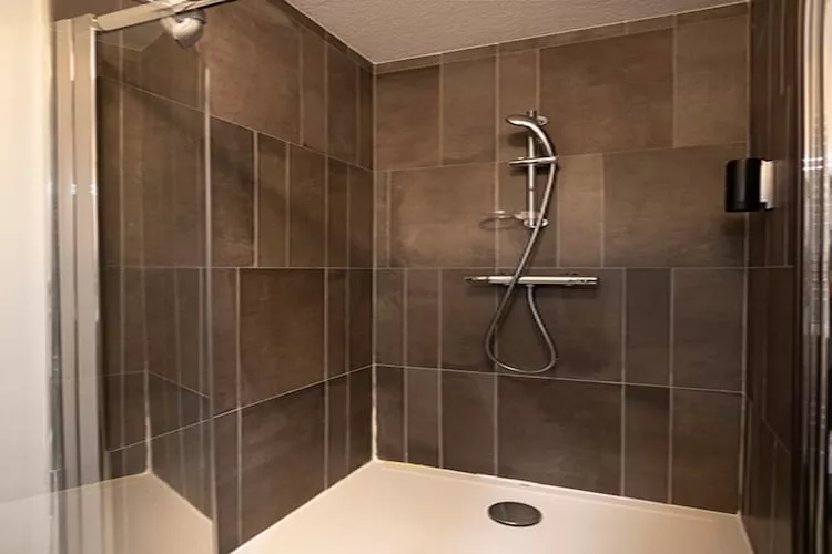 Le Hameau de barthelemy-A46P-Salle de bain