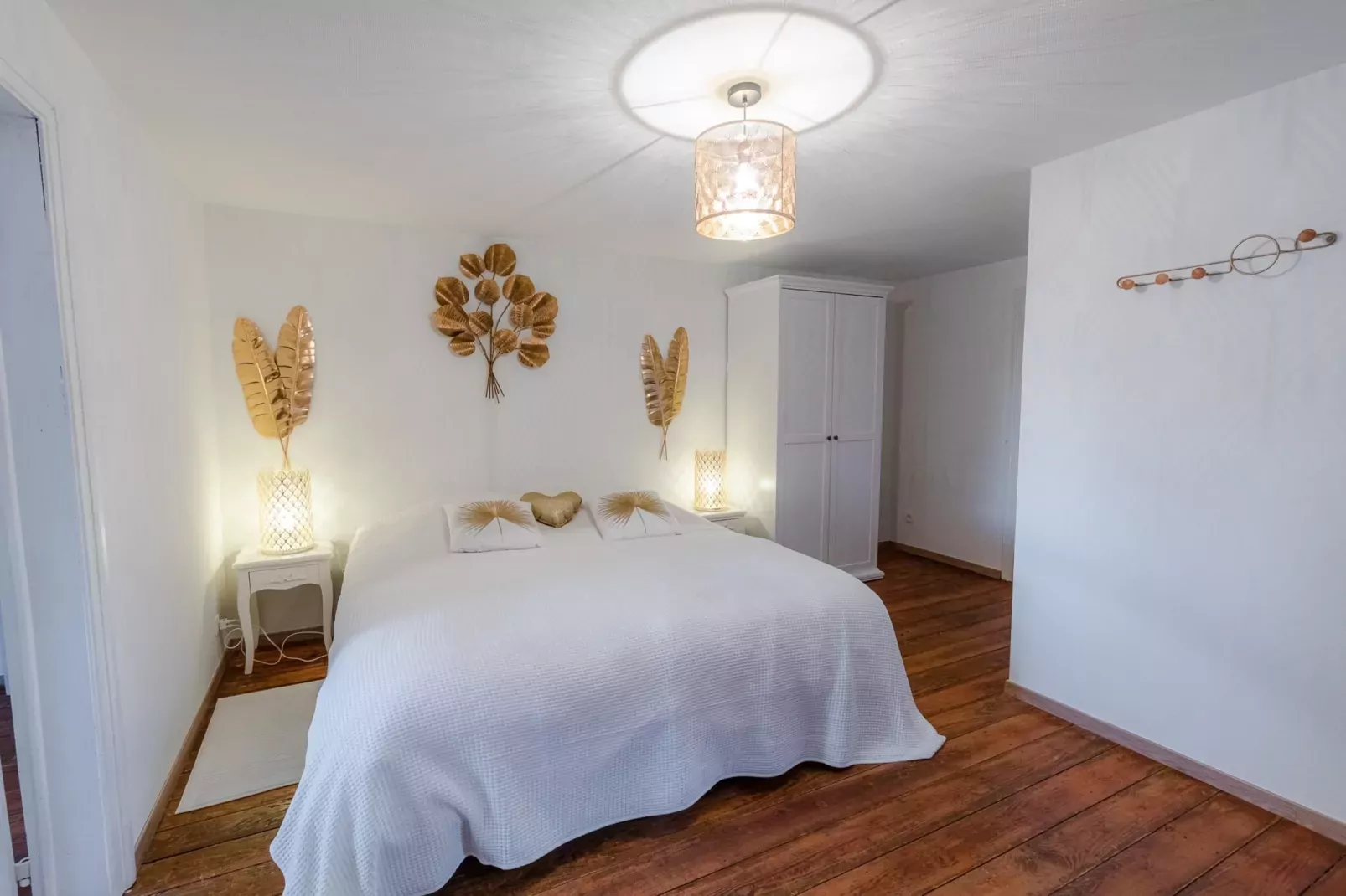 Petite Cour-Bedroom