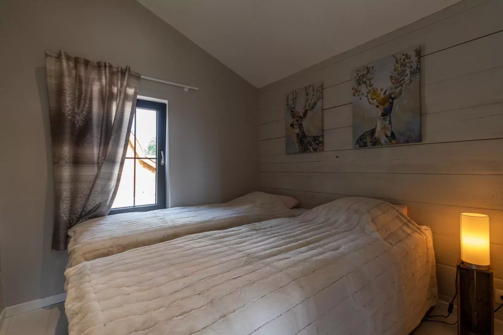 Chalet Bulle-Bedroom