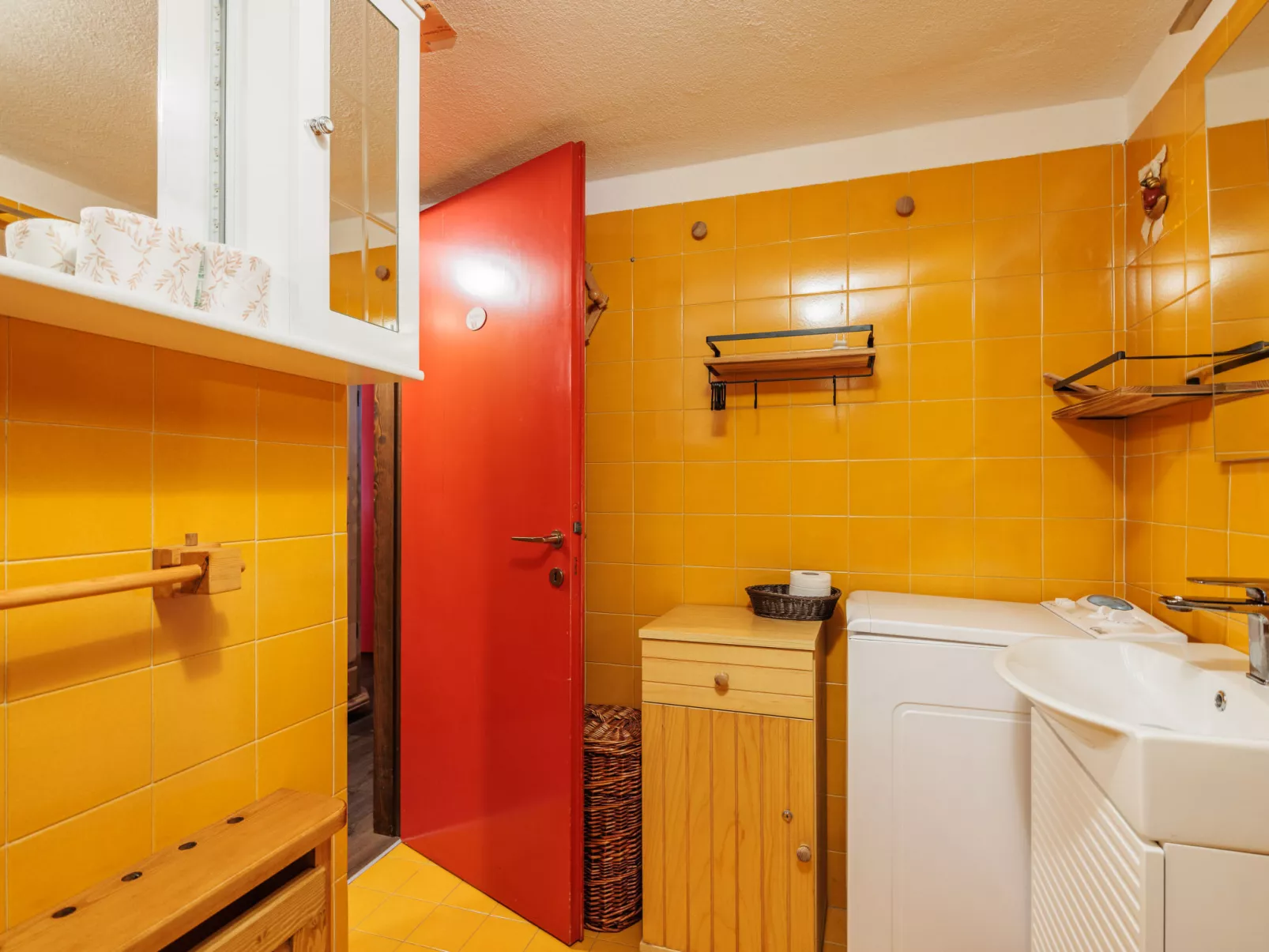 Boiserie-Inside