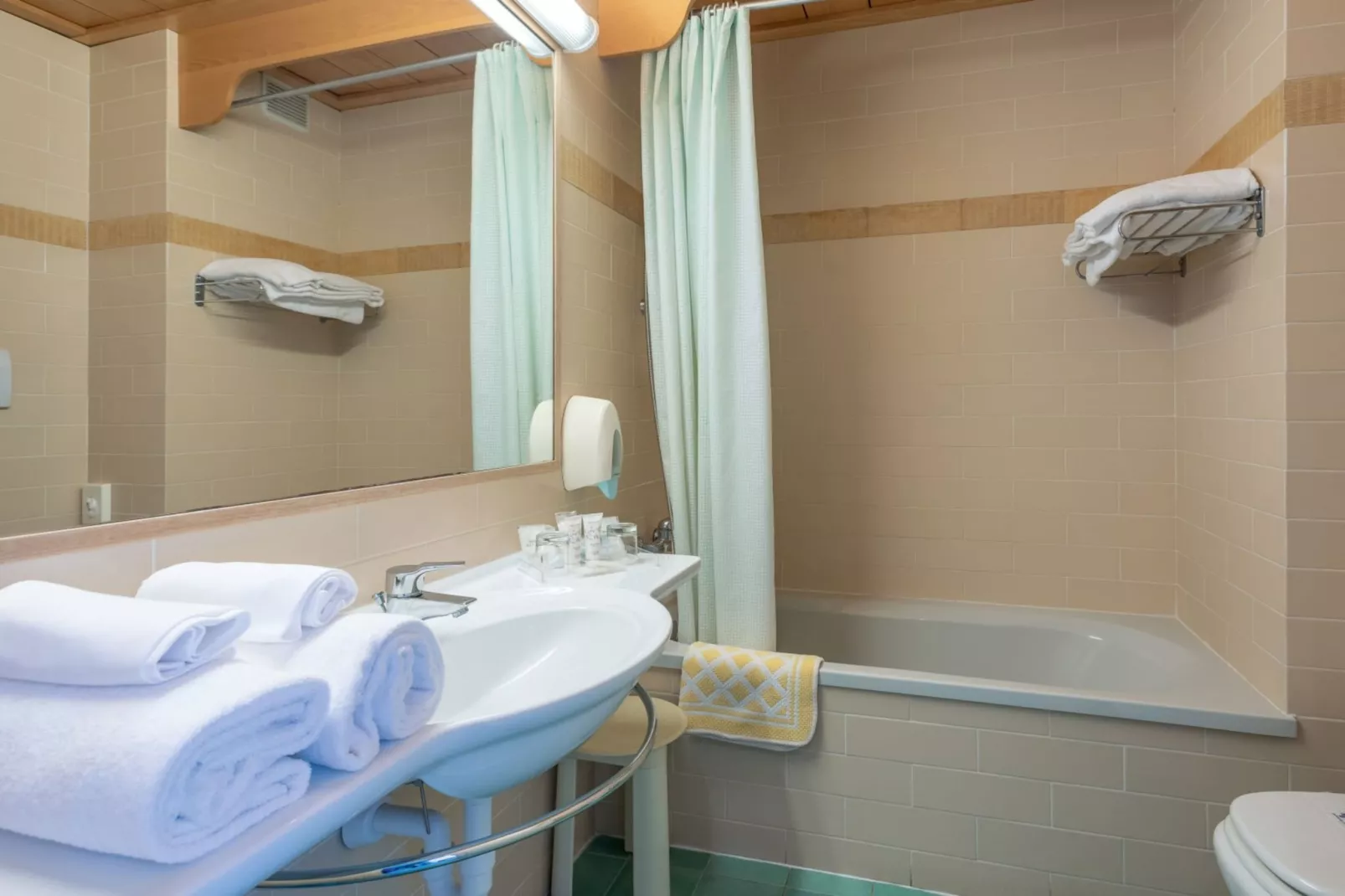 Le Acacie Residence / APARTMENT TWO BEDROOMS-Bathroom
