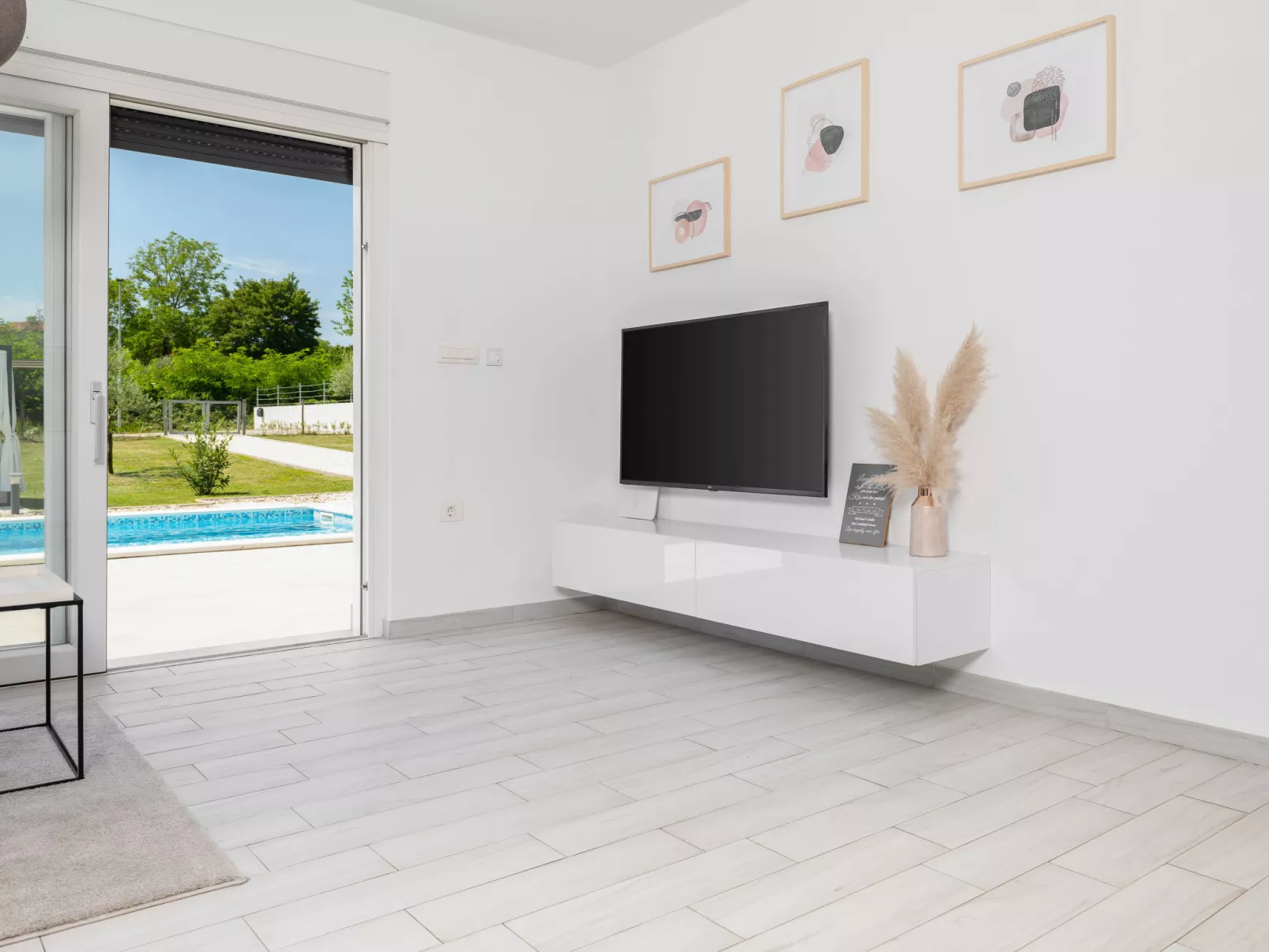 Villa Romantica-Outside