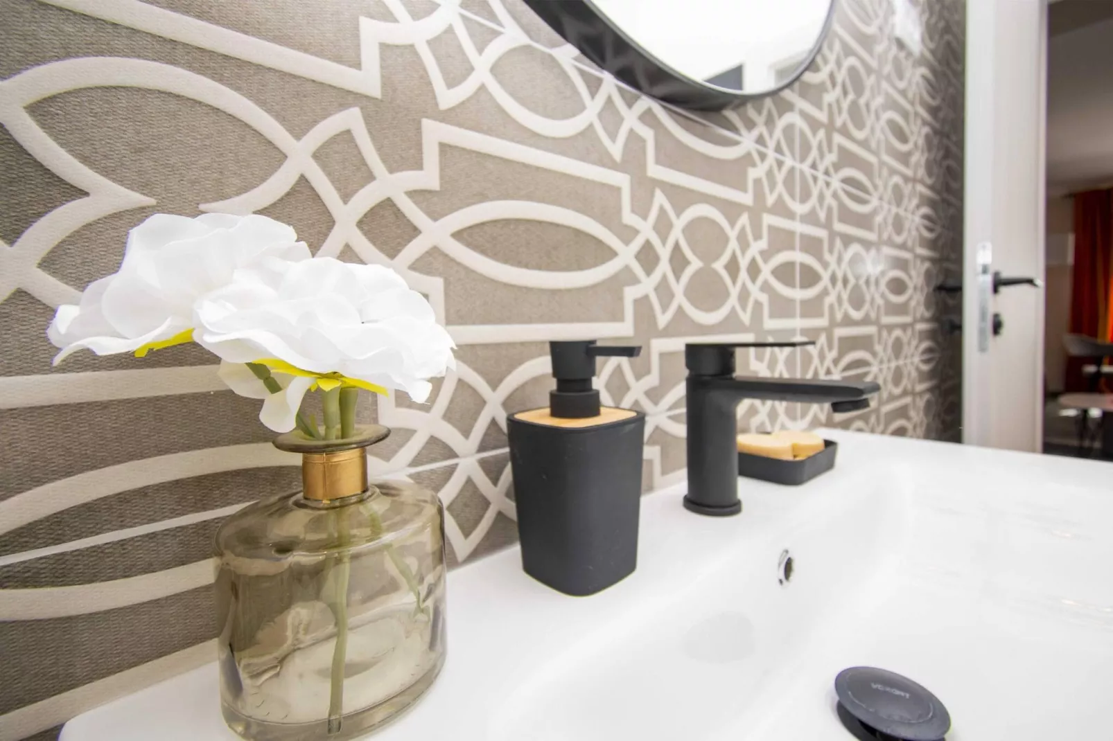 Garden Boutique Apartments - Diora-Badezimmer
