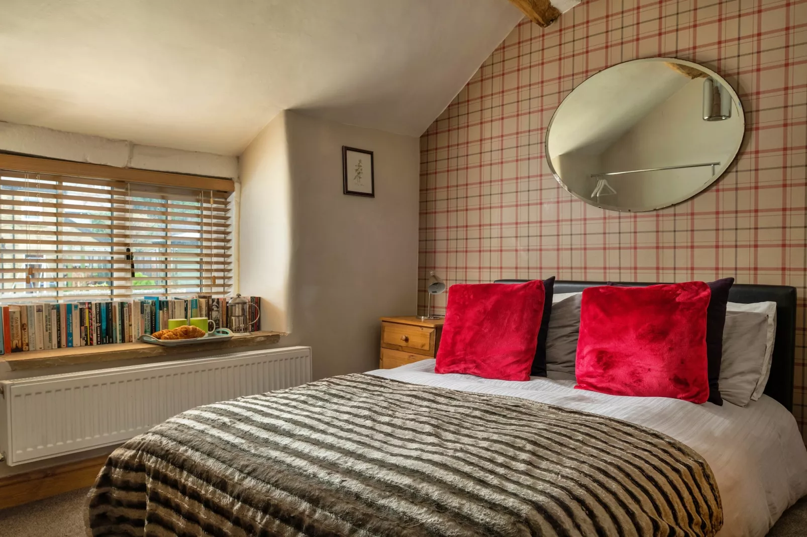 Wye Head Cottage-Bedroom