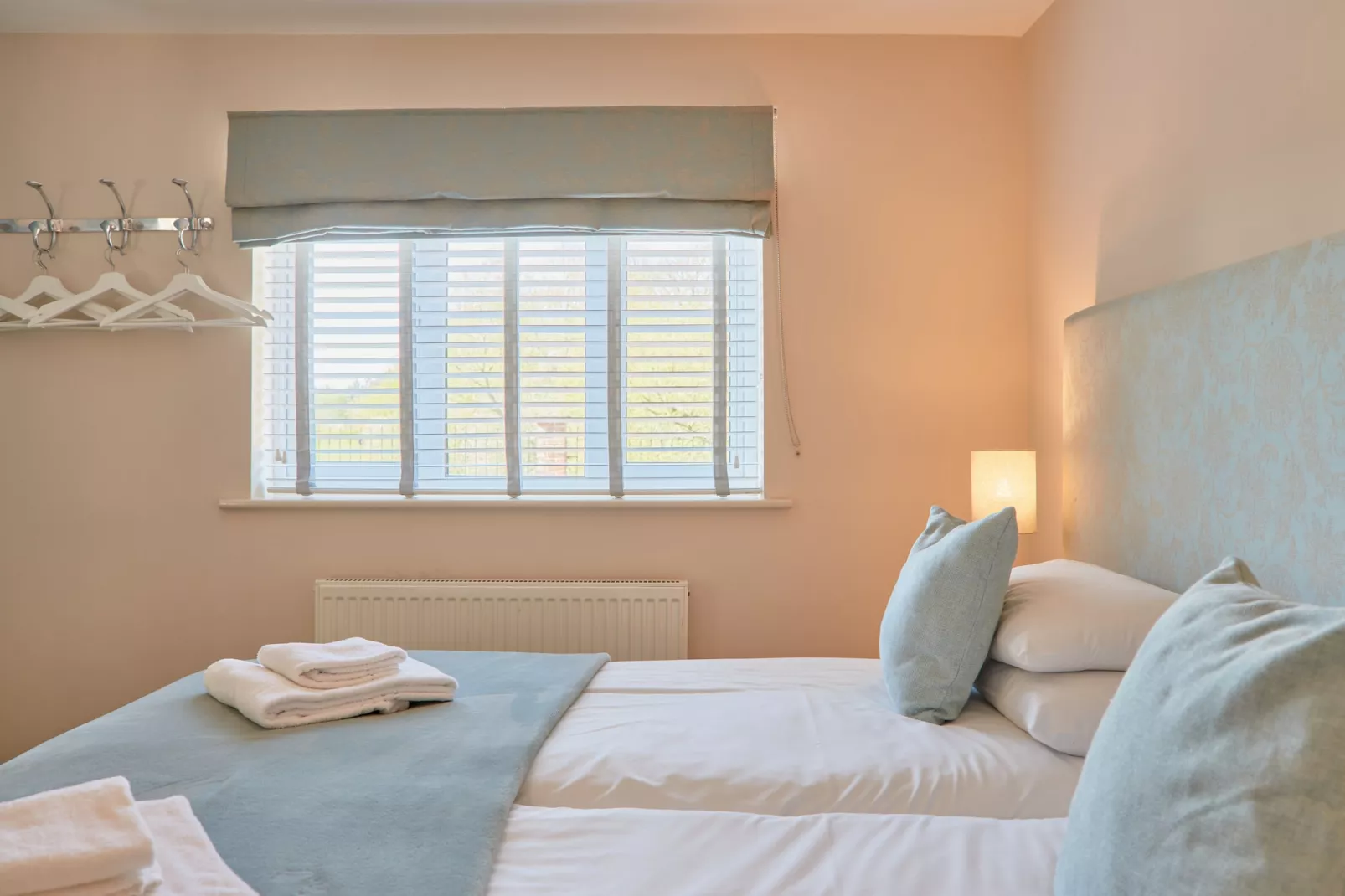 Meadow View-Bedroom