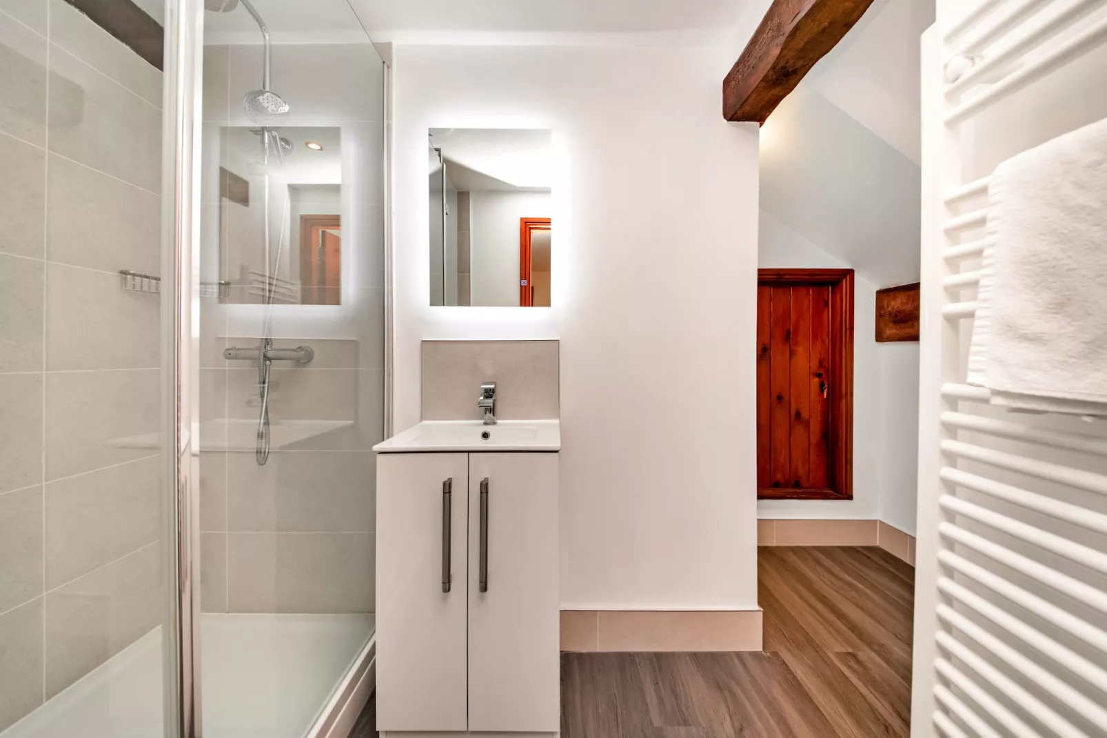 The Shires-Bathroom