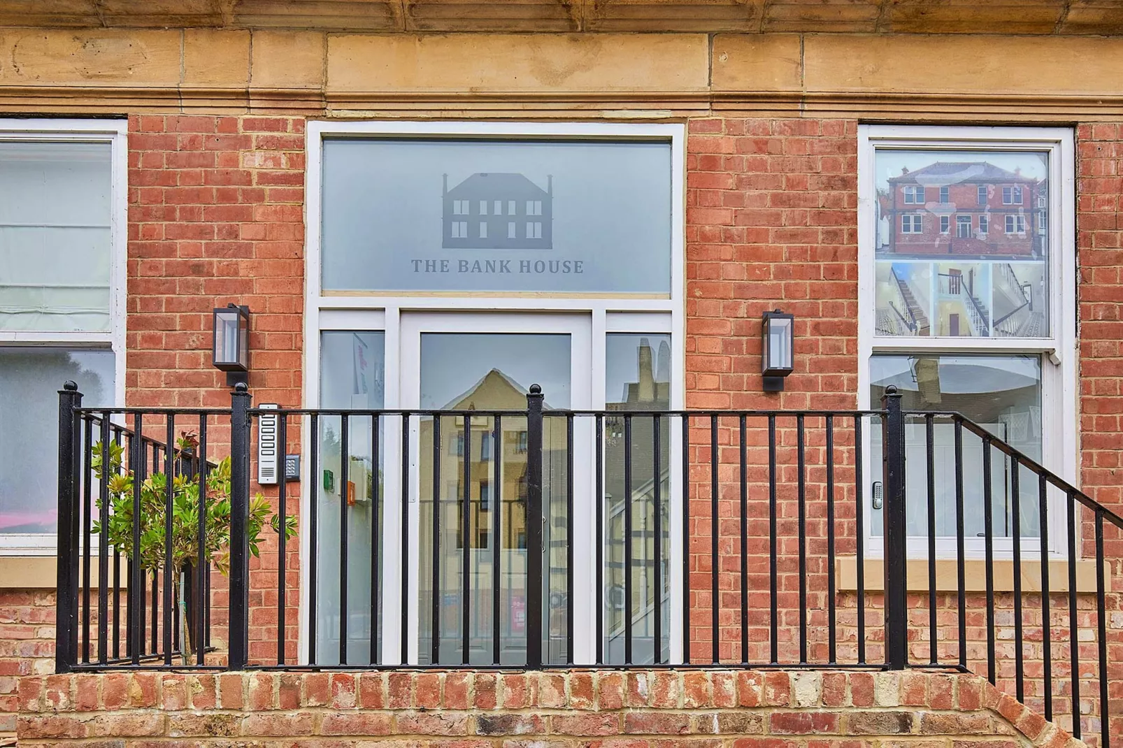 The Bank House-Outdoor