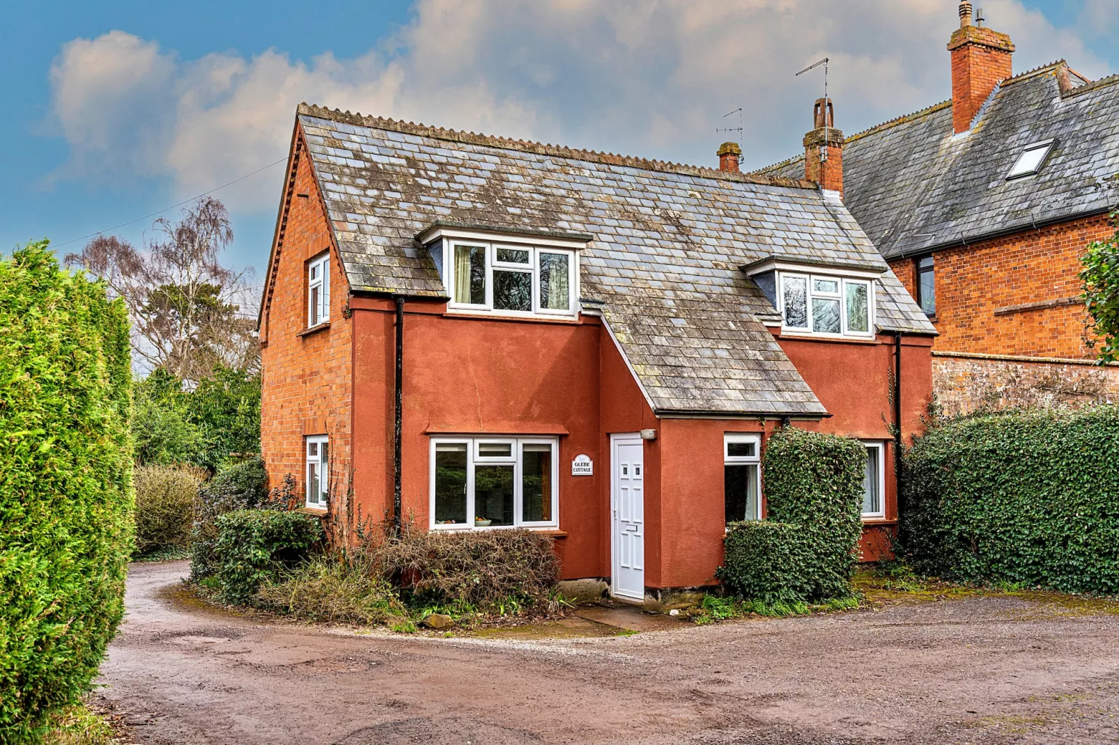 Glebe Cottage-Outdoor