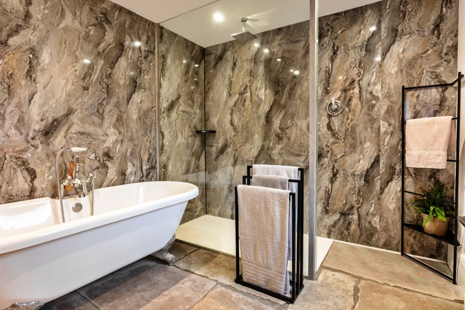 Upper Howick House-Bathroom