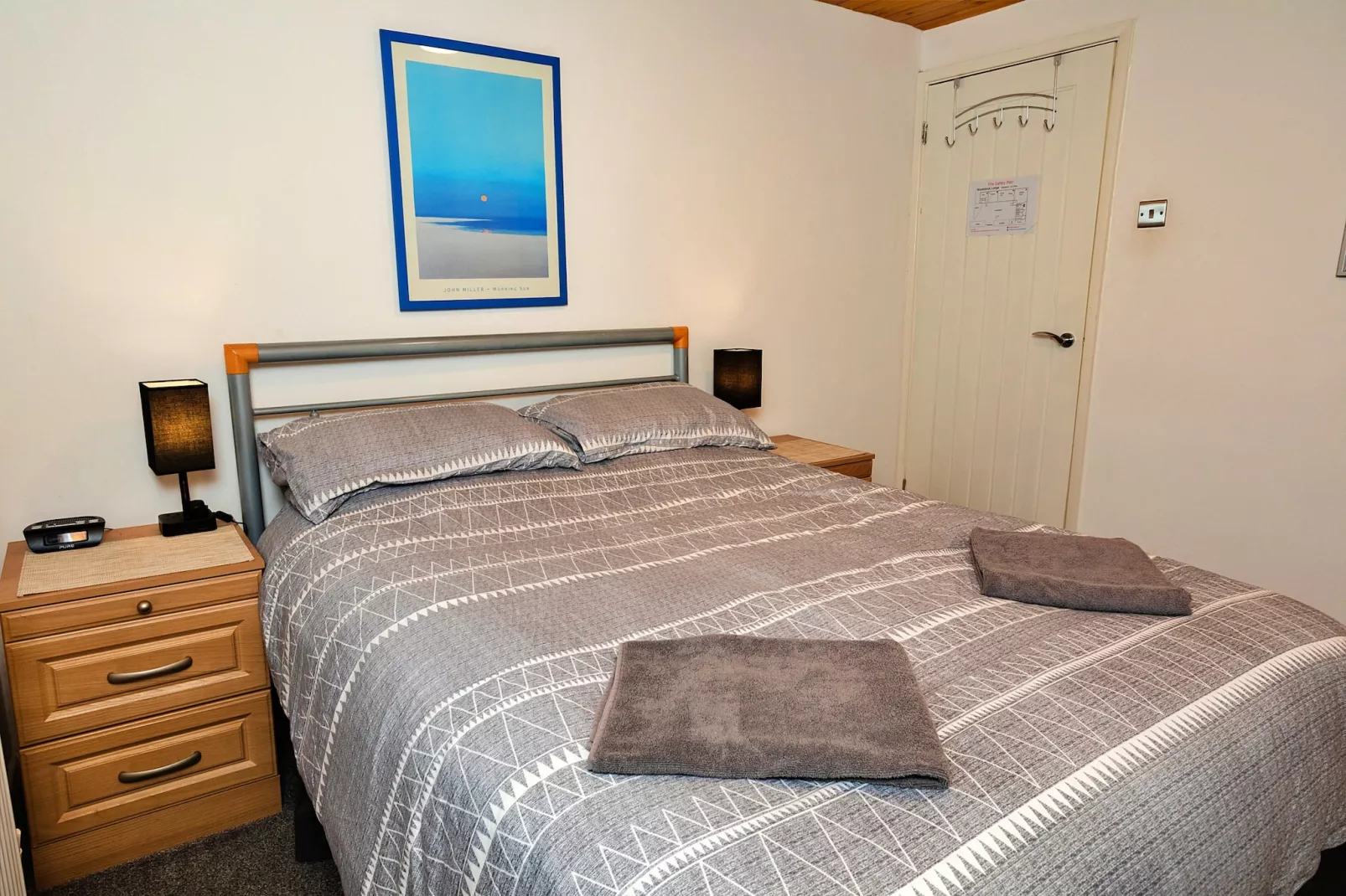 Woodstock Lodge-Bedroom