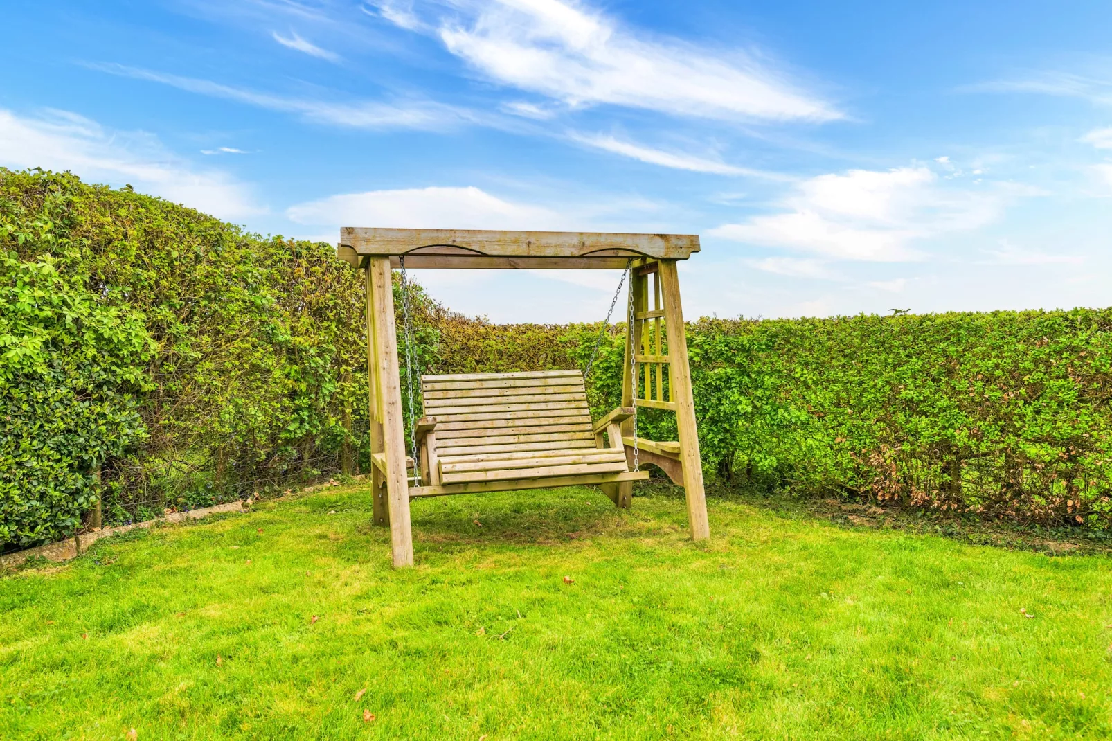 Flint Barn-Gardens summer