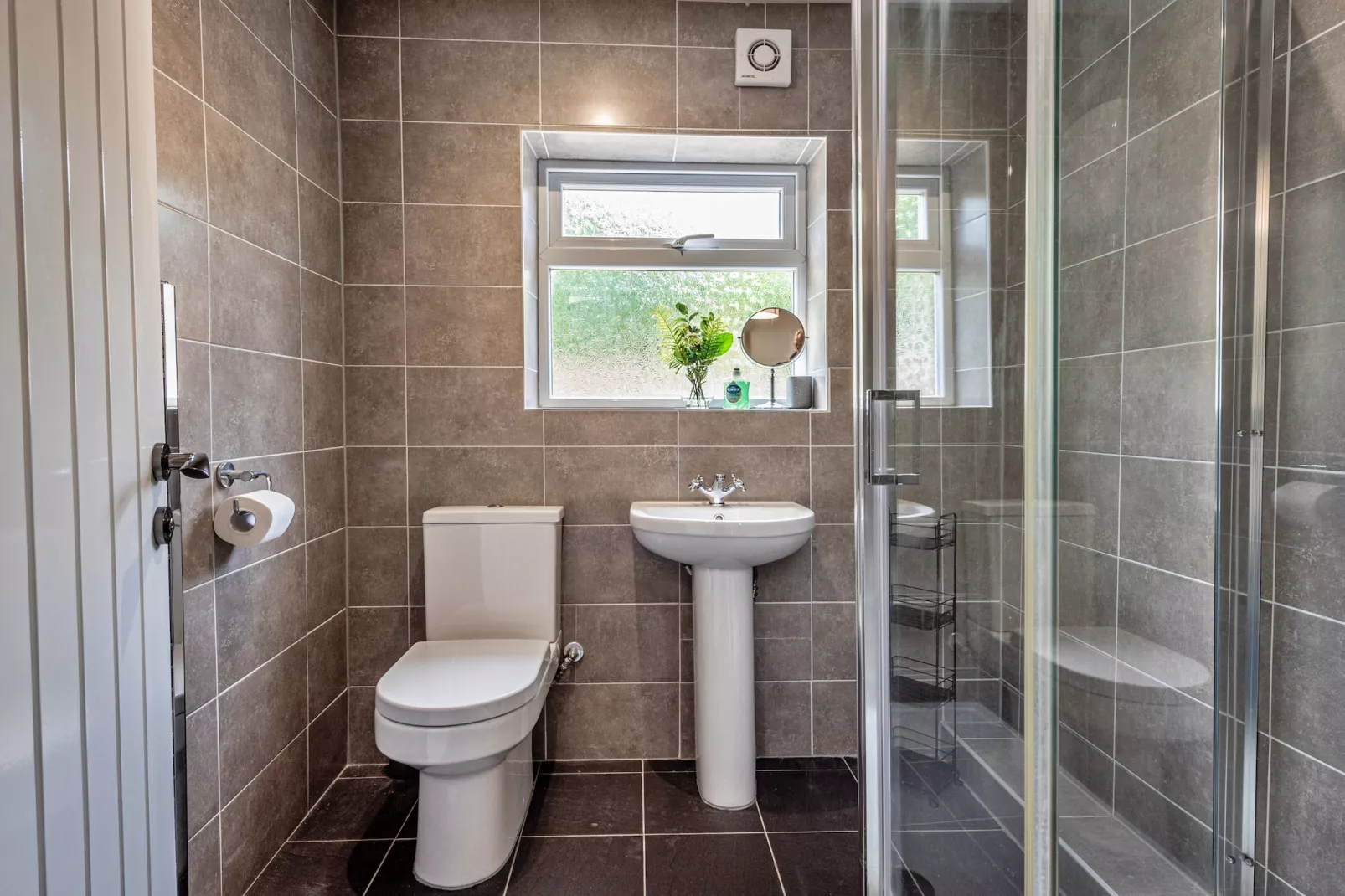 Blaen Ddol-Bathroom