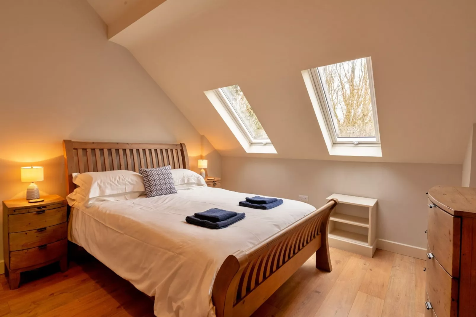 Oak Cottage-Bedroom