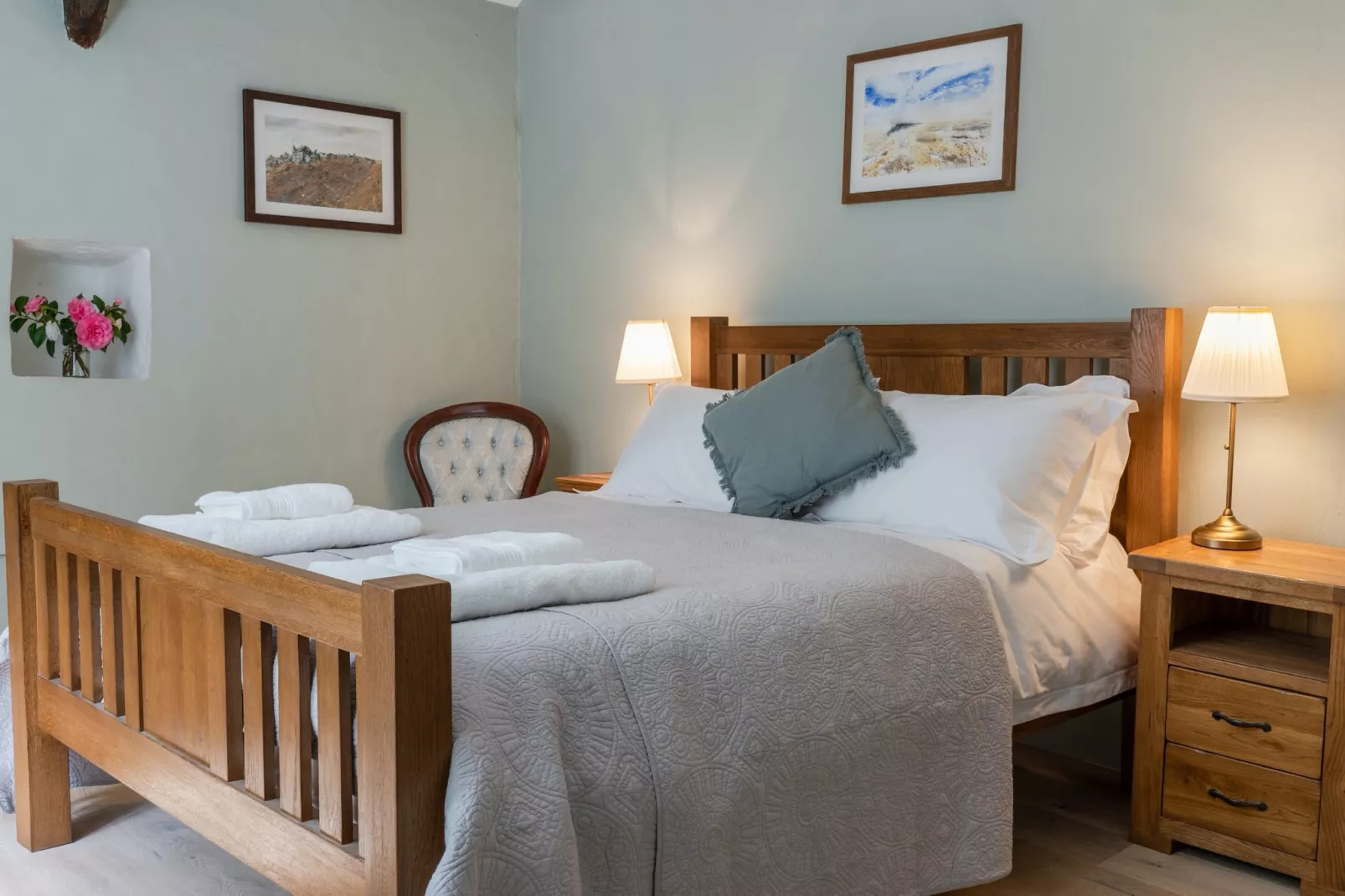 Lower Aylescott Farmhouse-Bedroom