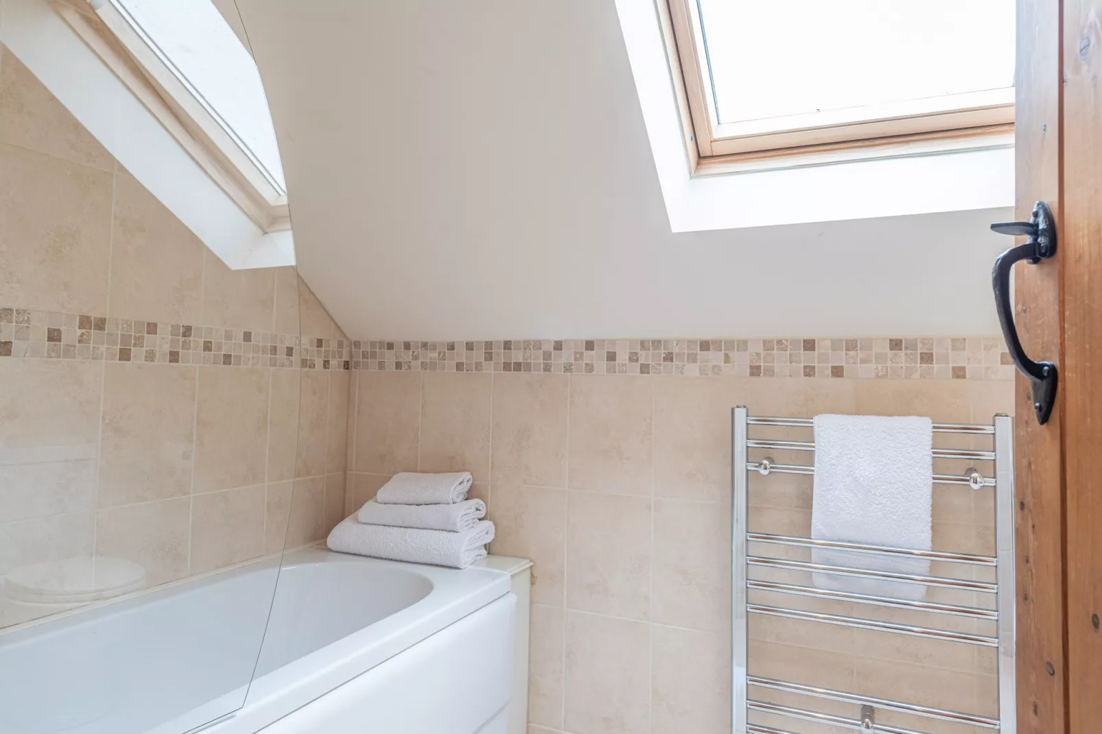 Groes Faen Bach Farmhouse-Bathroom